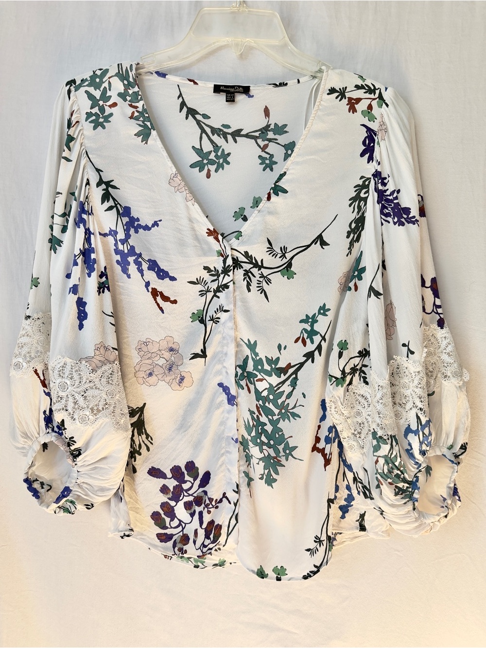 Massimo Dutti Floral Lace Sleeve V Neck Blouse White Size 2